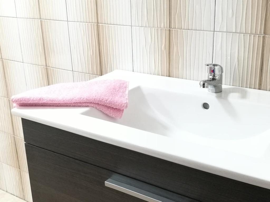 Ferienwohnung Sleepin Triana Sevilla Exterior foto