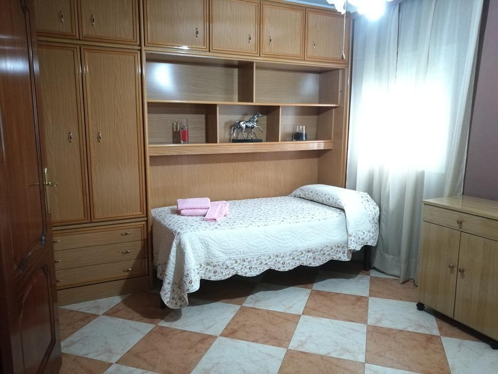 Ferienwohnung Sleepin Triana Sevilla Exterior foto