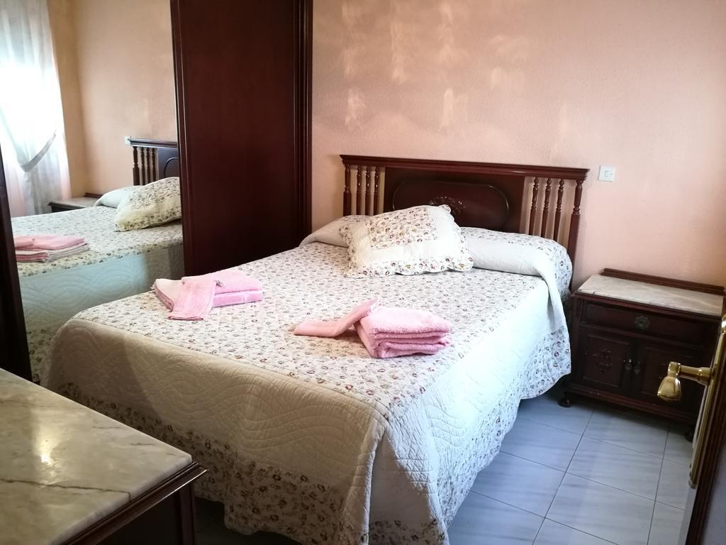 Ferienwohnung Sleepin Triana Sevilla Exterior foto